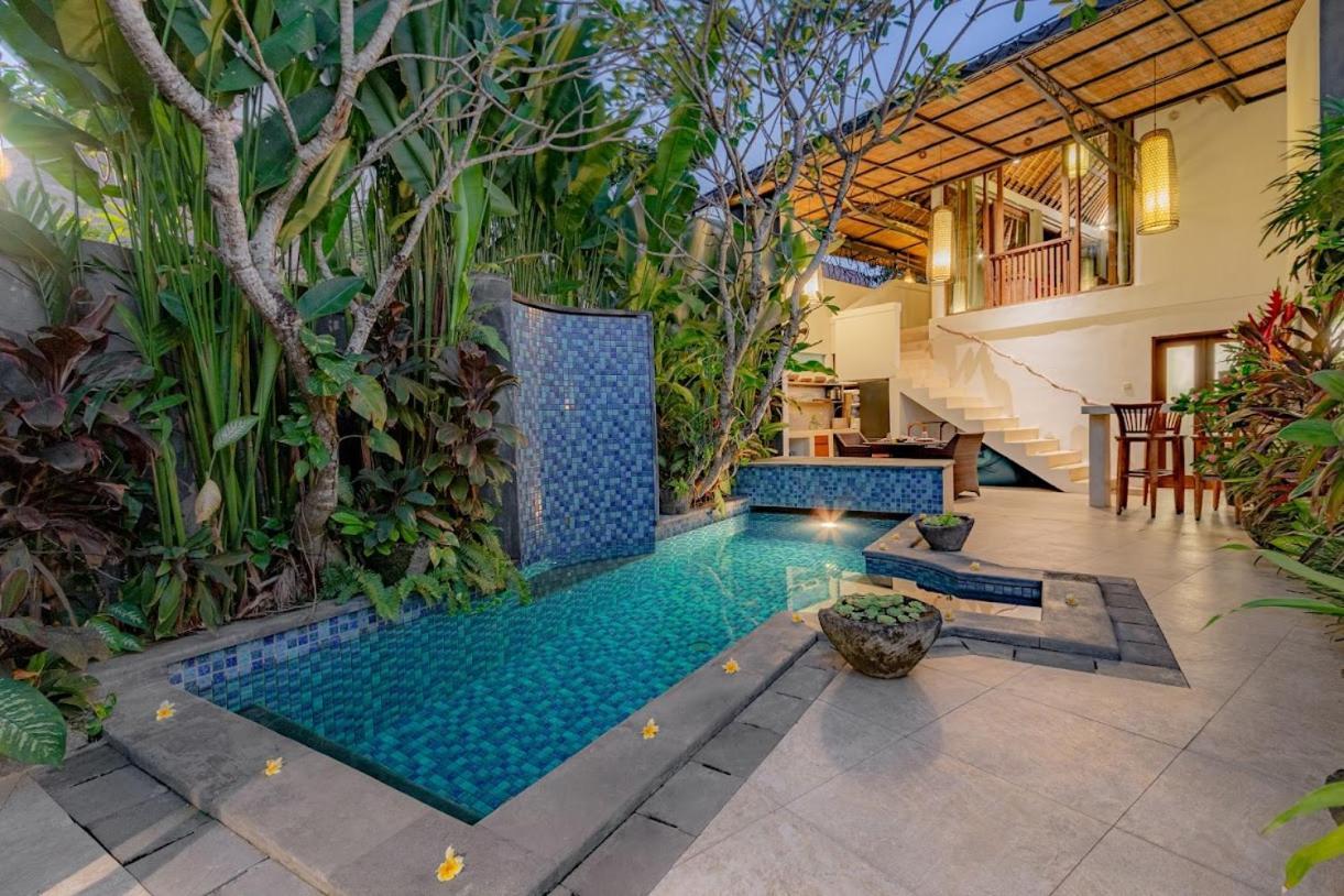 Bali Akasadua Villa スミニャック エクステリア 写真